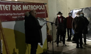 Goggo Gensch während der Kundgebung zum Erhalt des Metropol Kino Stuttgart © Astrid Beyer